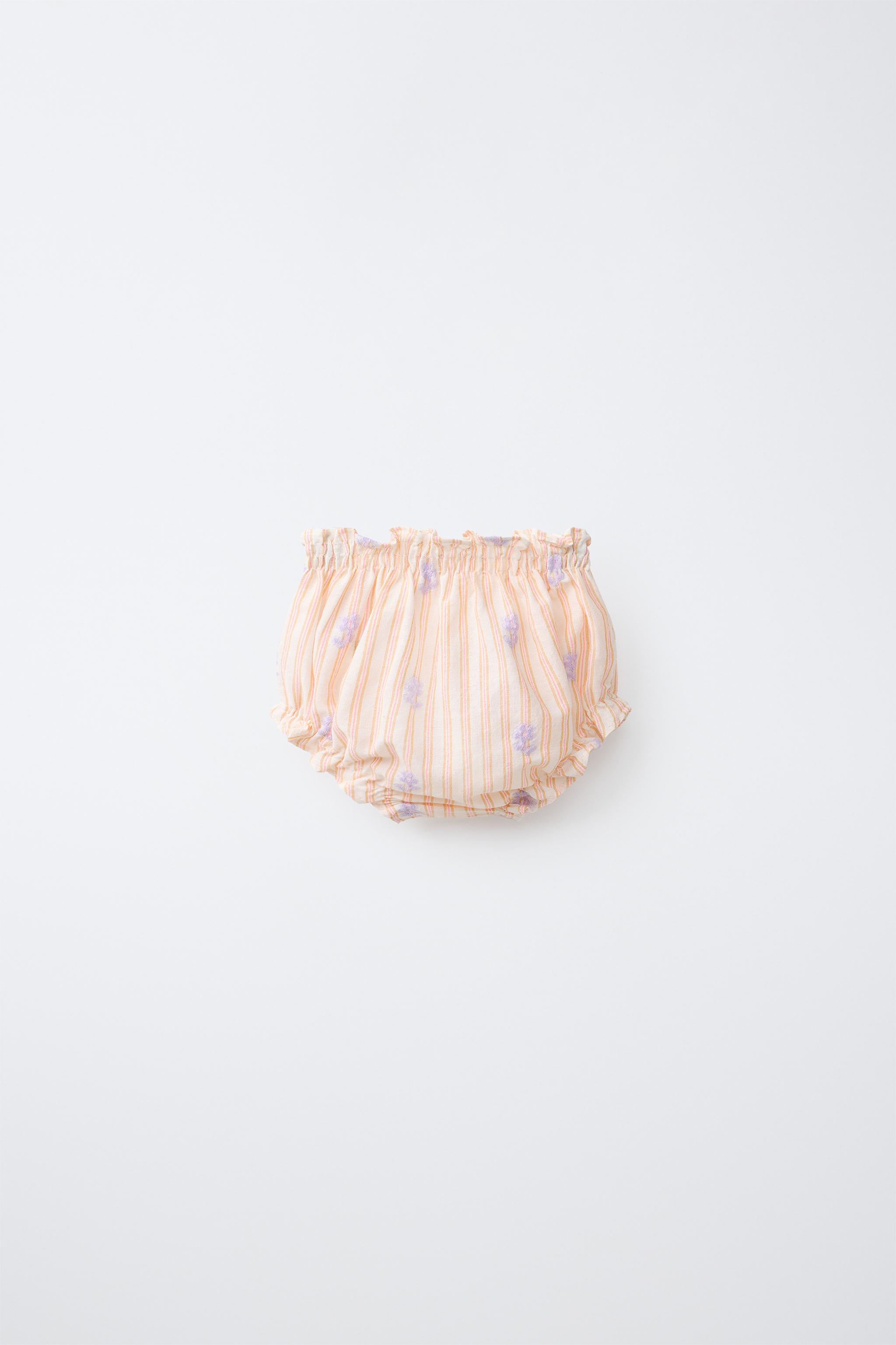 CULOTTE À RAYURES ET FLEURS